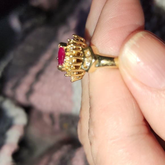 Beautiful Alwand Vahan 10k Yellow Gold Ruby Diamond Ring Size 5 or 5.5 - Picture 10 of 17